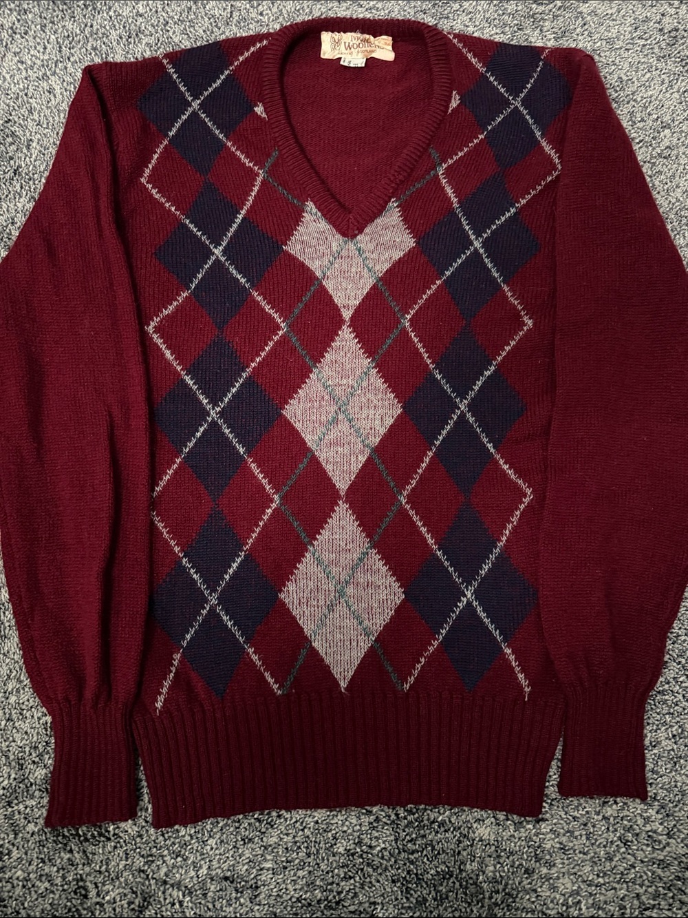 VTG 80’s Made In Scotland - Burgundy Argyle V-Neck Wool Sweater - Small